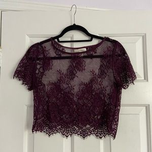 Xs Forever 21 Purple Lace Short Sleeve Cropped Top